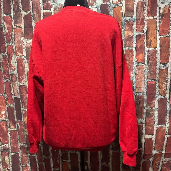 154. Vintage Mickey & Co. Red Sweatshirt – Classic crewneck - Picture 5 of 9
